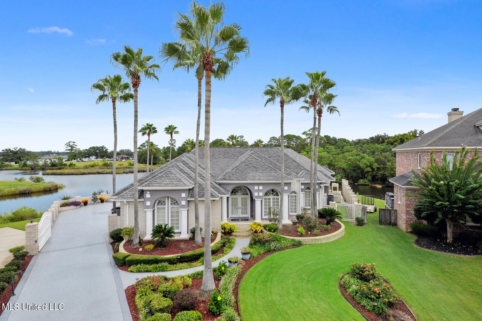 2000 Bent Oaks Boulevard Biloxi MS 39531